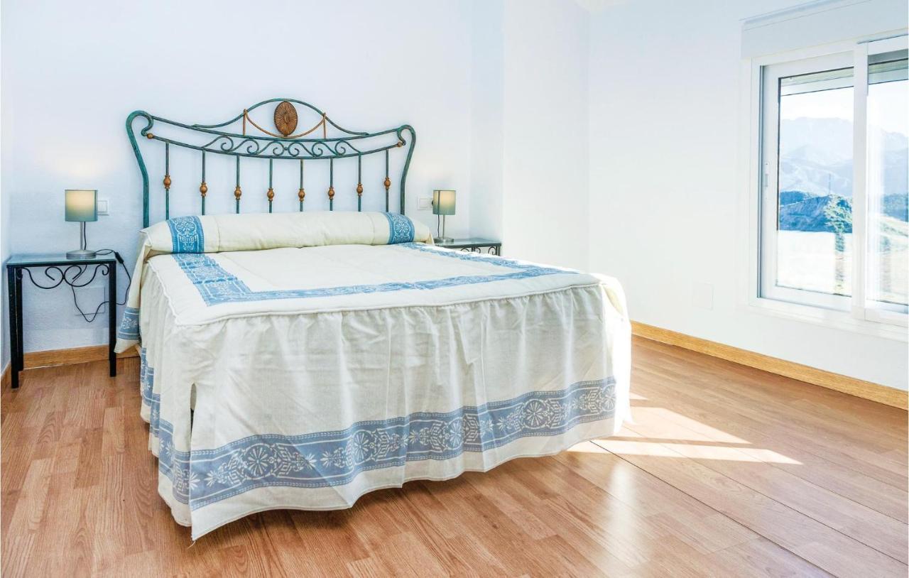 Awesome Home In Cadiz With Swimming Pool Ель-Ґастор Екстер'єр фото