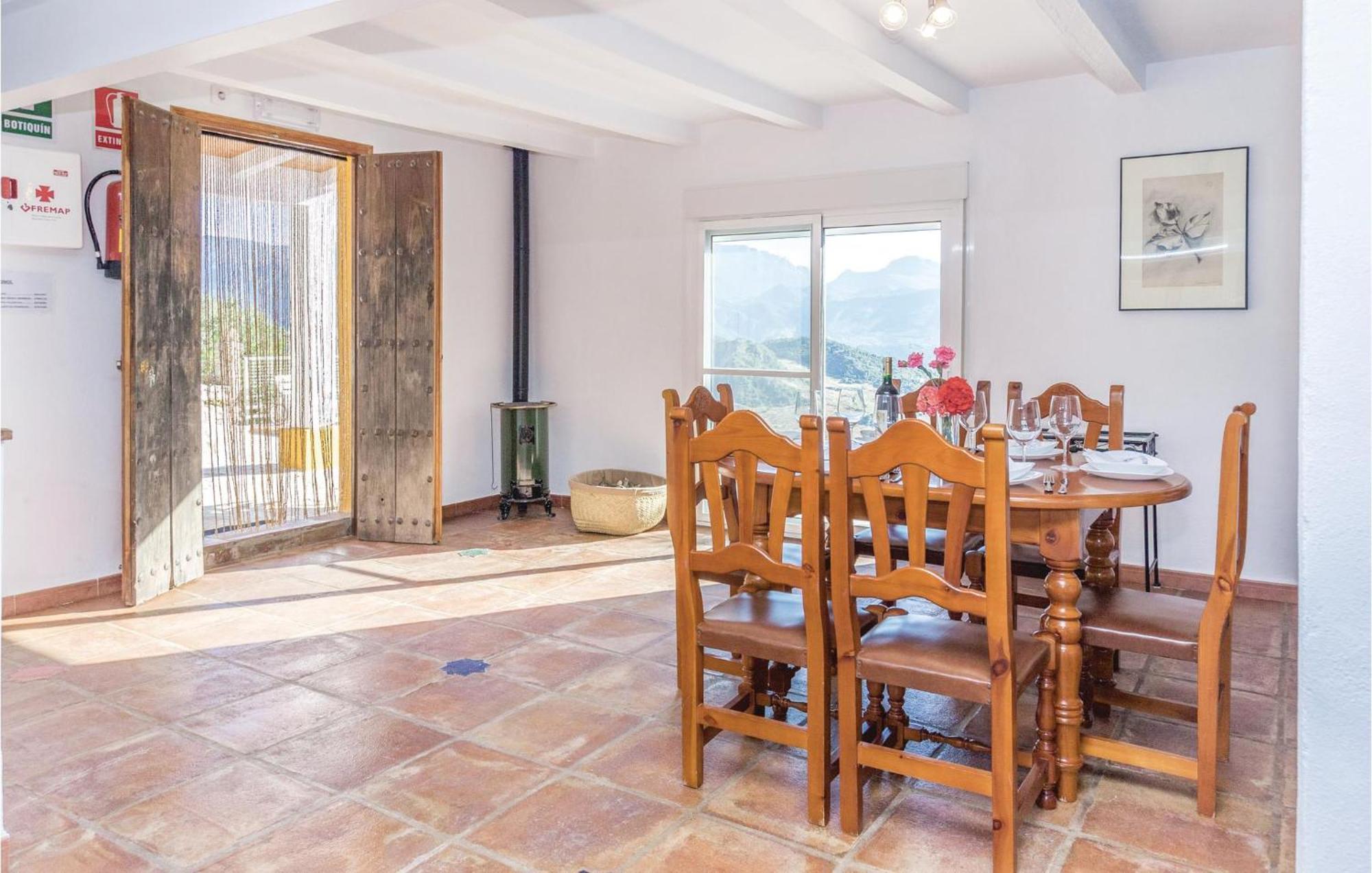 Awesome Home In Cadiz With Swimming Pool Ель-Ґастор Екстер'єр фото